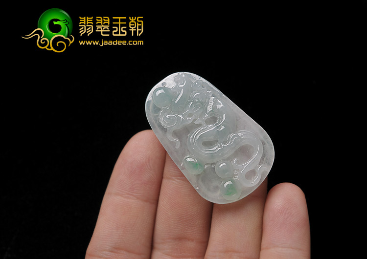 冰种飘花缅甸翡翠A货龙牌挂件