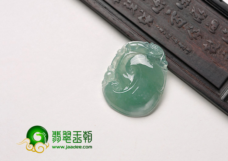 糯冰种晴水缅甸翡翠A货如意挂件