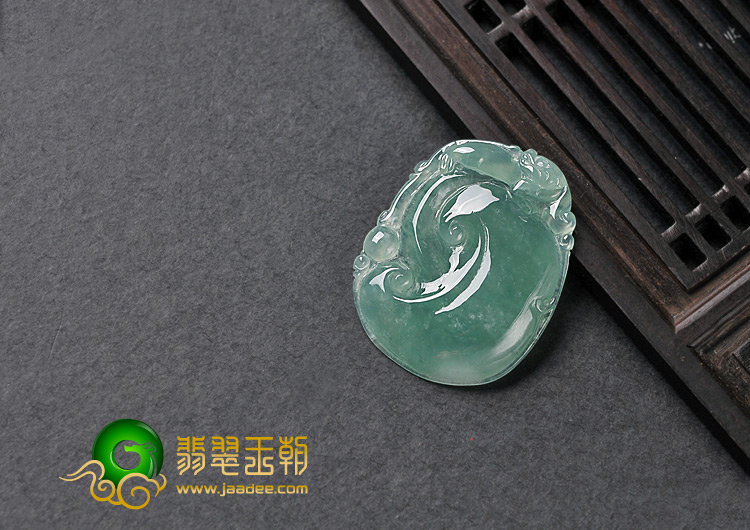 糯冰种晴水缅甸翡翠A货如意挂件