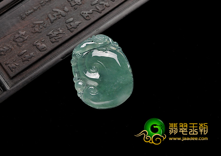 糯冰种晴水缅甸翡翠A货如意挂件