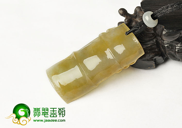 冰种黄翡缅甸翡翠A货螭龙挂件