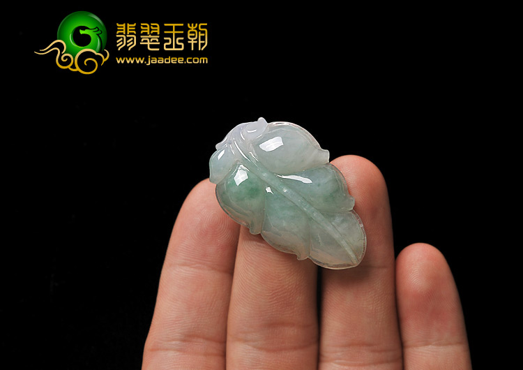 糯冰种翠色缅甸翡翠A货叶子挂件