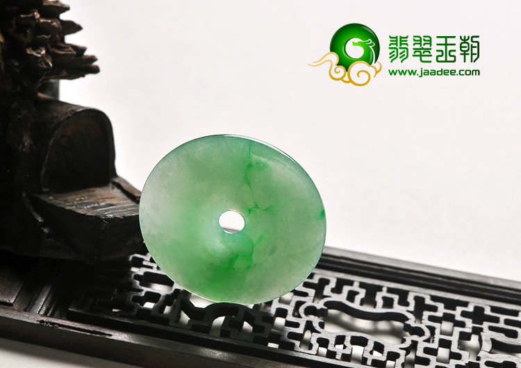 糯冰种翠色缅甸翡翠A货平安扣挂件（一对）