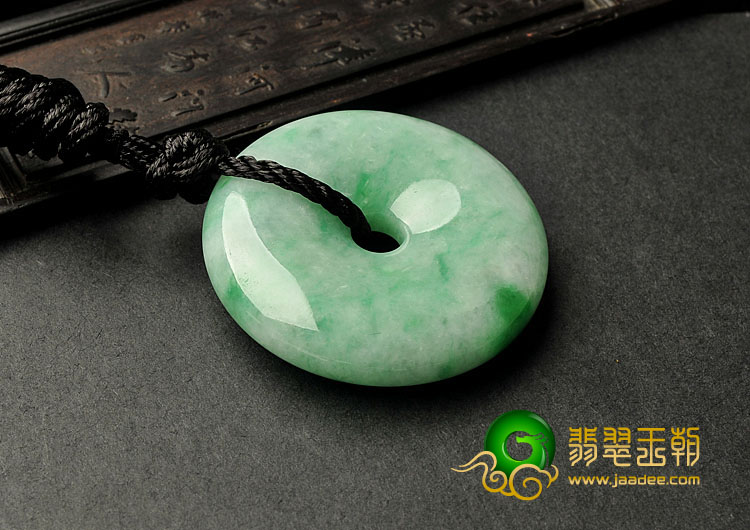 糯冰种翠色缅甸翡翠A货平安扣挂件