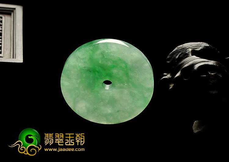 冰种翠色缅甸翡翠A货平安扣挂件