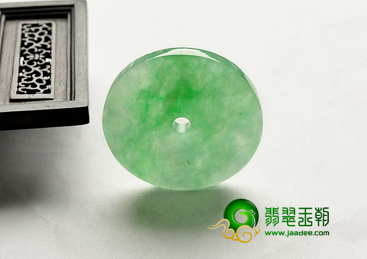 冰种翠色缅甸翡翠A货平安扣挂件