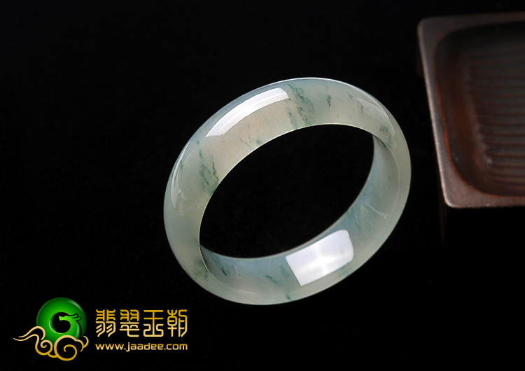 糯冰种飘花缅甸翡翠A货手镯（56.6mm）