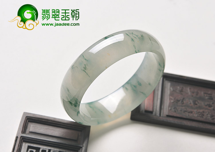糯冰种飘花缅甸翡翠A货手镯（56.6mm）