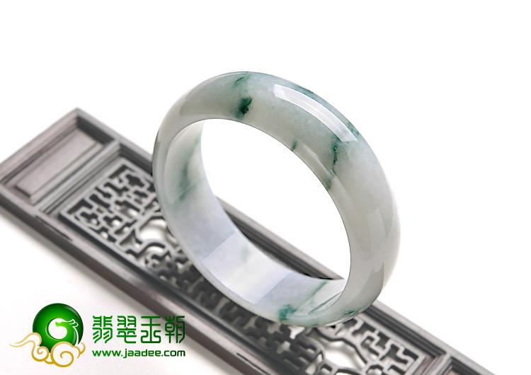 糯冰种飘花缅甸翡翠A货手镯（58.5mm）