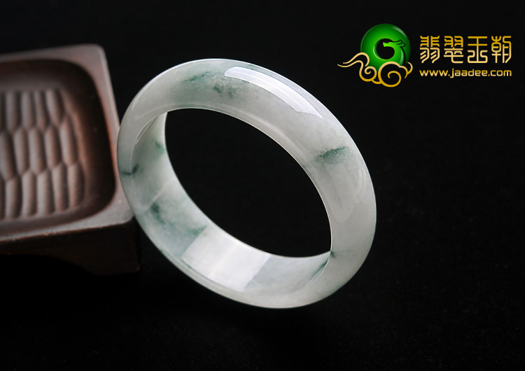 糯冰种飘花缅甸翡翠A货手镯（58.5mm）