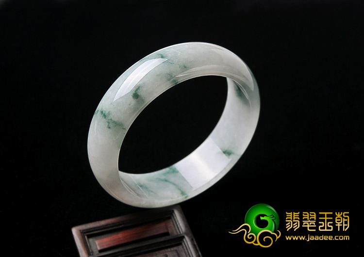 糯冰种飘花缅甸翡翠A货手镯（58.5mm）