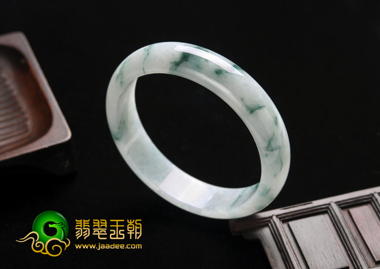 糯冰种飘花缅甸翡翠A货手镯（61.5mm）