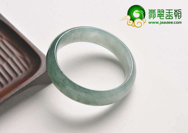 糯冰种油青缅甸翡翠A货手镯（57.5mm）