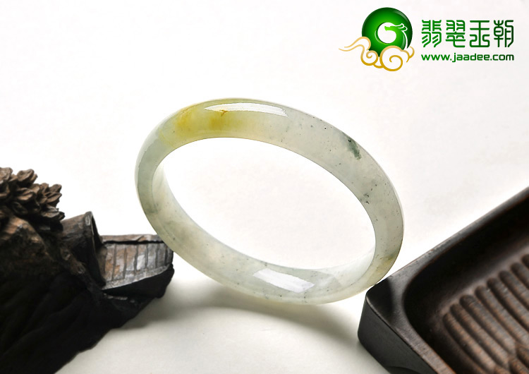 糯冰种淡黄翡缅甸翡翠A货手镯（57.6mm）