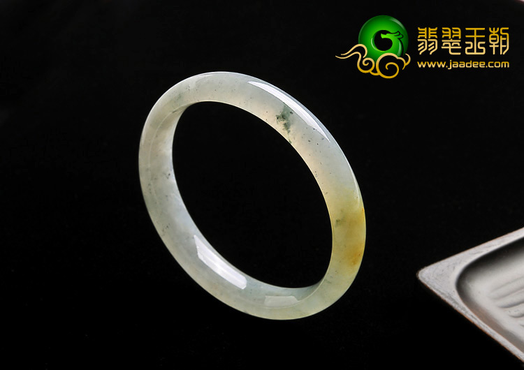 糯冰种淡黄翡缅甸翡翠A货手镯（57.6mm）