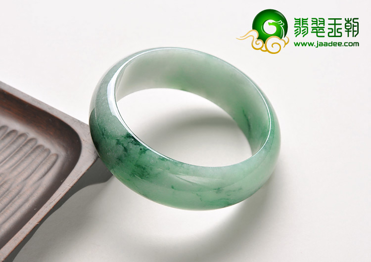 糯冰种飘花缅甸翡翠A货手镯（57.5mm）