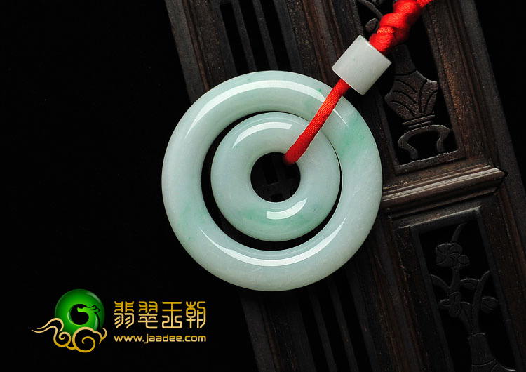 糯冰种略飘花缅甸翡翠A货挂环