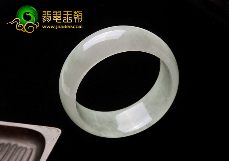 糯冰种晴水缅甸翡翠A货手镯（57.4mm）