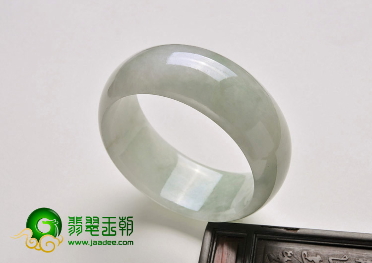 糯冰种晴水缅甸翡翠A货手镯（57.4mm）