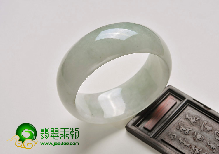 糯冰种晴水缅甸翡翠A货手镯（57.4mm）