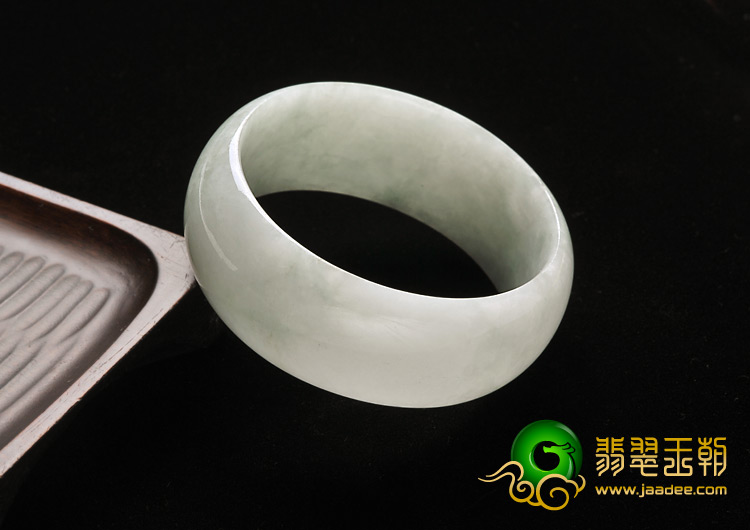 糯冰种晴水缅甸翡翠A货手镯（57.4mm）