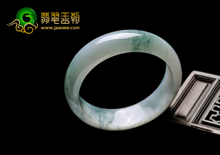 糯冰种飘花缅甸翡翠A货手镯（52.4mm）