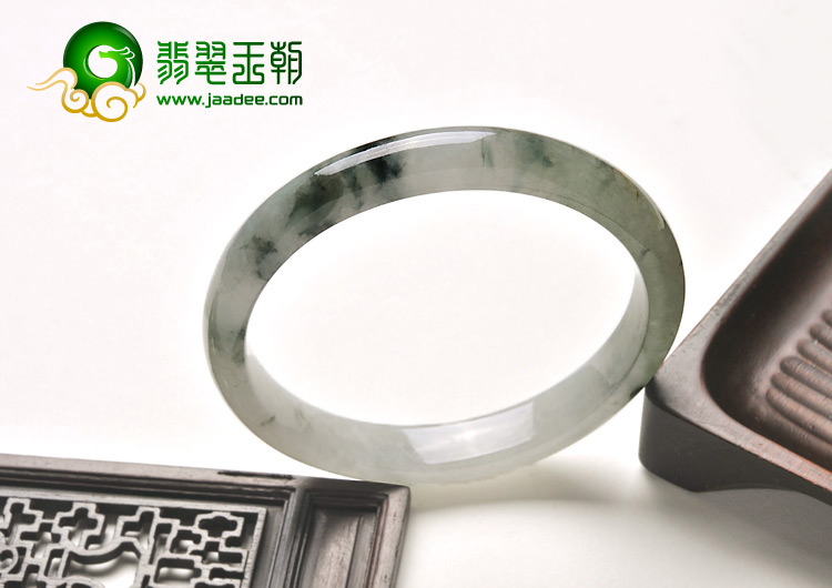 糯冰种飘花缅甸翡翠A货手镯（63.6mm）