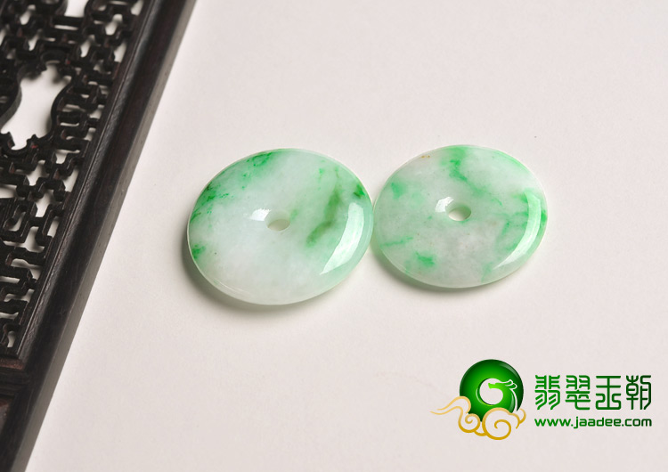 糯冰种翠色缅甸翡翠A货平安扣挂件（一对）