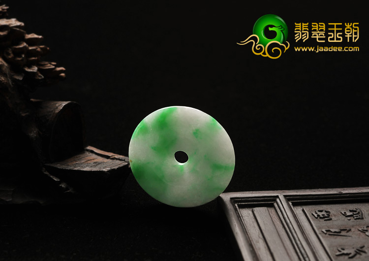 糯冰种翠色缅甸翡翠A货平安扣挂件（一对）
