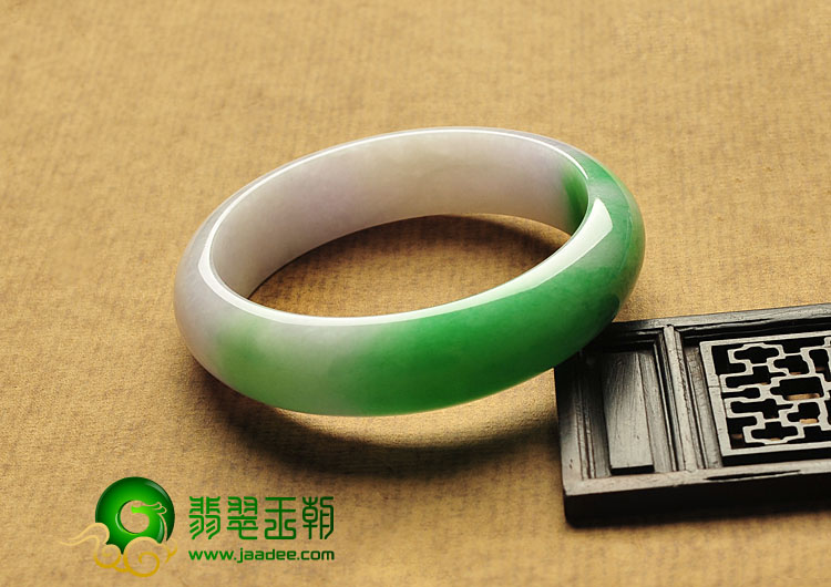 糯冰种春带彩缅甸翡翠A货手镯（59.4mm）