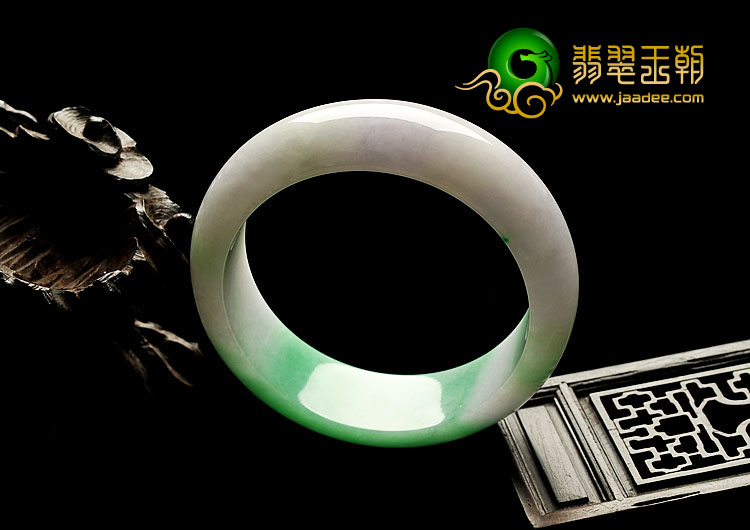 糯冰种春带彩缅甸翡翠A货手镯（58mm）