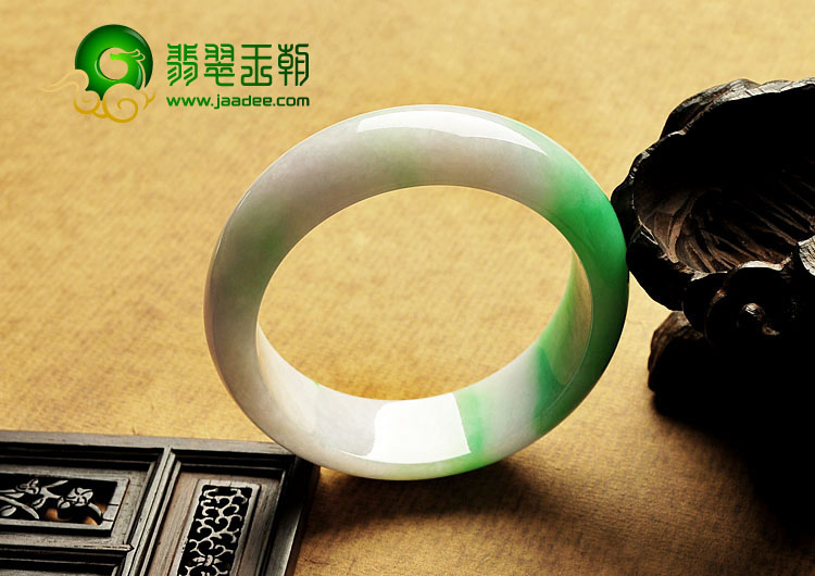 糯冰种春带彩缅甸翡翠A货手镯（58mm）