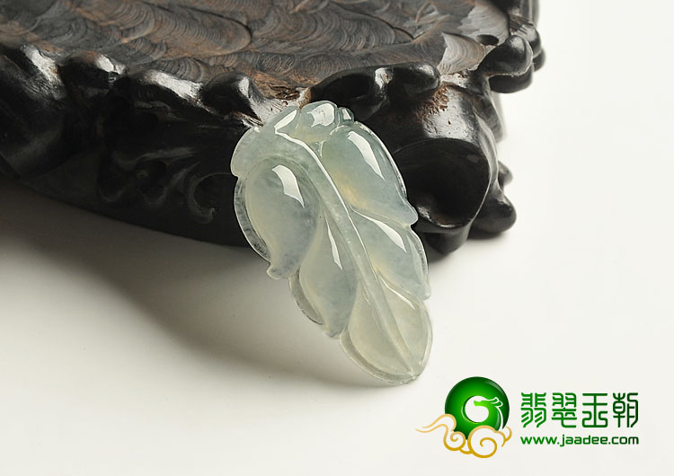 冰种晴水春带彩缅甸翡翠A货叶子挂件