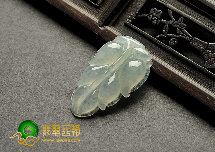 冰种晴水春带彩缅甸翡翠A货叶子挂件