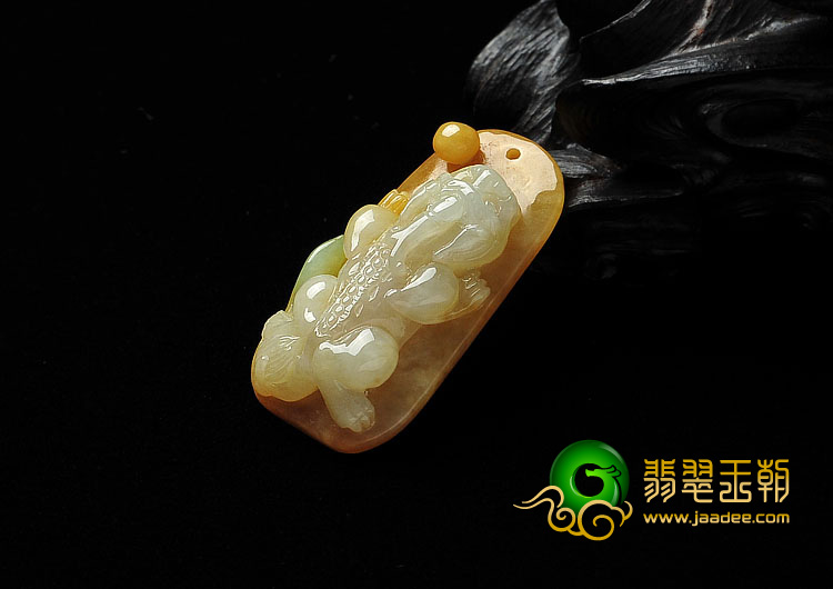 糯冰种黄翡缅甸翡翠A货貔貅挂件