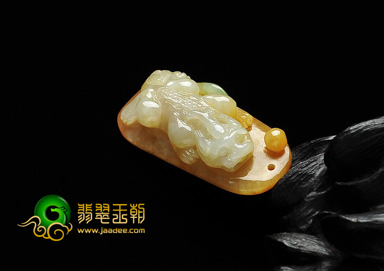 糯冰种黄翡缅甸翡翠A货貔貅挂件