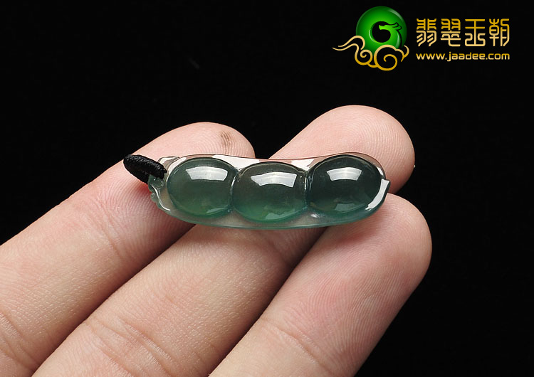 冰种油青缅甸翡翠A货四季豆挂件