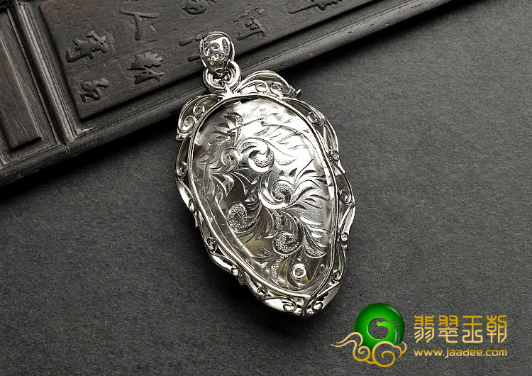 冰种正阳绿缅甸翡翠A货镶白金金枝玉叶胸坠（真钻）