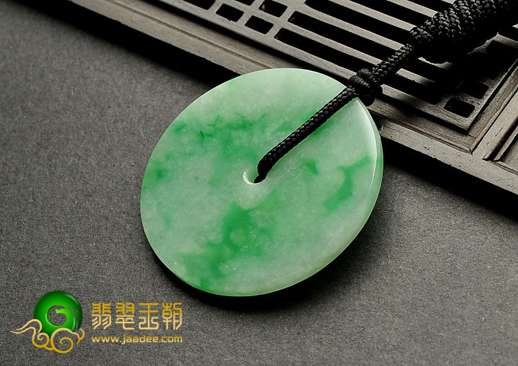 糯冰种飘翠缅甸翡翠A货平安扣挂件