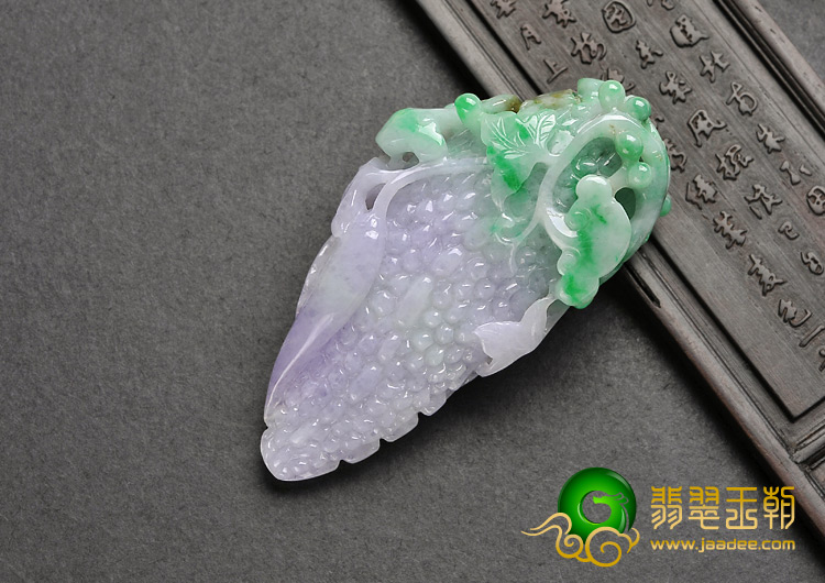 糯冰种春带彩缅甸翡翠A货苦尽甘来挂件/手玩件