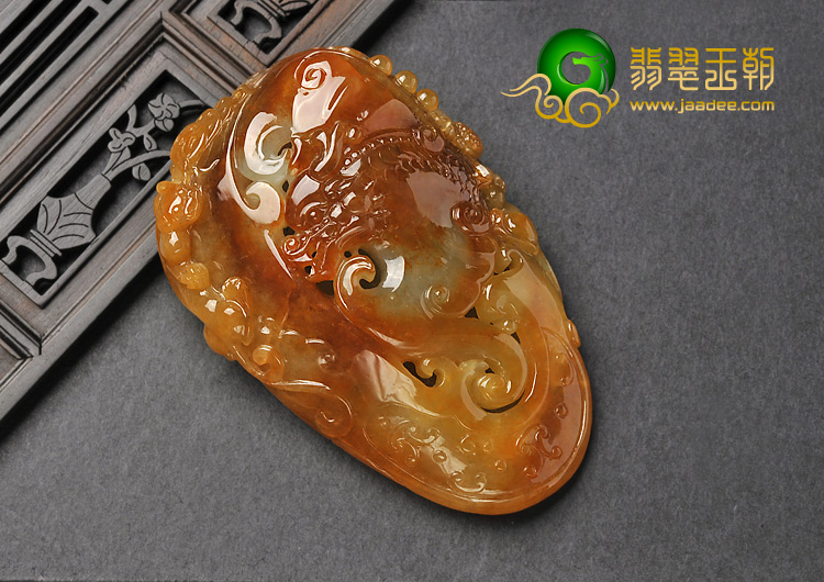 糯冰种红黄翡缅甸翡翠A货龙行天下手玩件