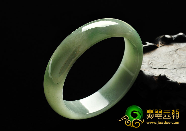 糯冰种晴水缅甸翡翠A货手镯（59.3mm）