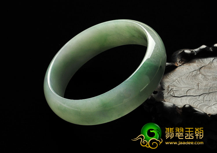 糯冰种晴水略飘翠缅甸翡翠A货手镯（59.4mm）
