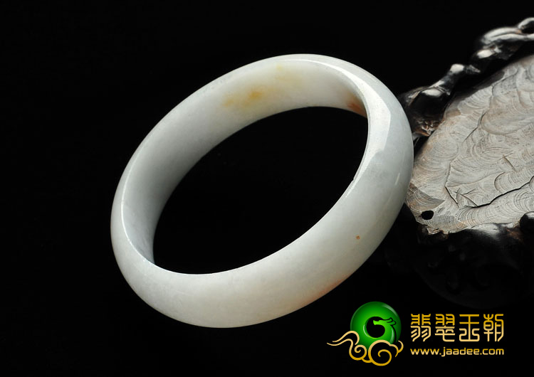 细糯种白色略带黄翡缅甸翡翠A货手镯（56.2mm）