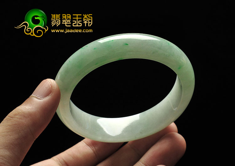 糯冰种晴水略飘翠缅甸翡翠A货手镯（56.6mm）