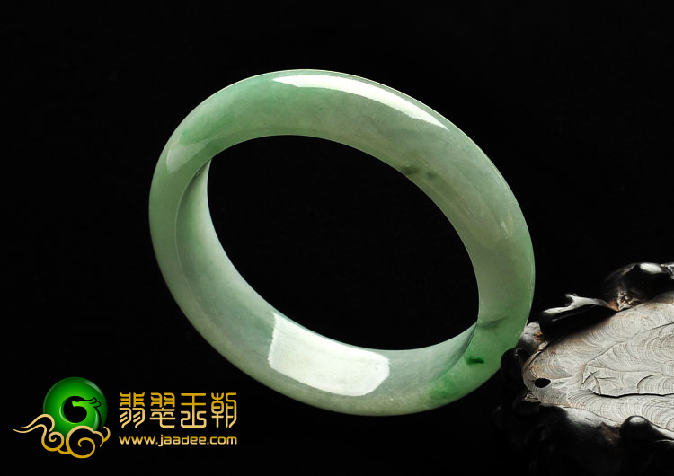 糯冰种晴水缅甸翡翠A货手镯（56.6mm）