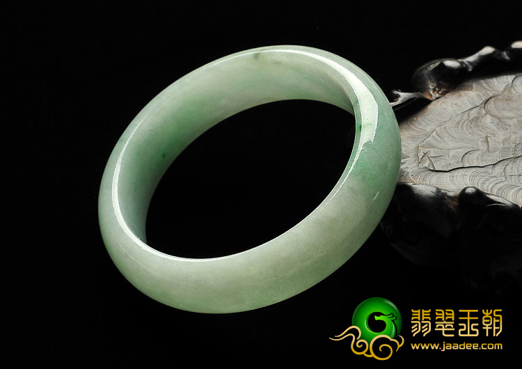 糯冰种晴水缅甸翡翠A货手镯（56.6mm）
