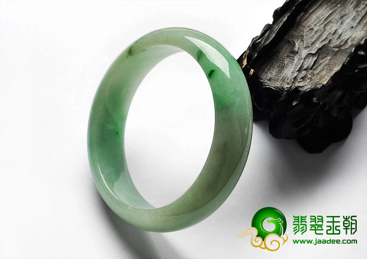 糯冰种晴水缅甸翡翠A货手镯（56.6mm）