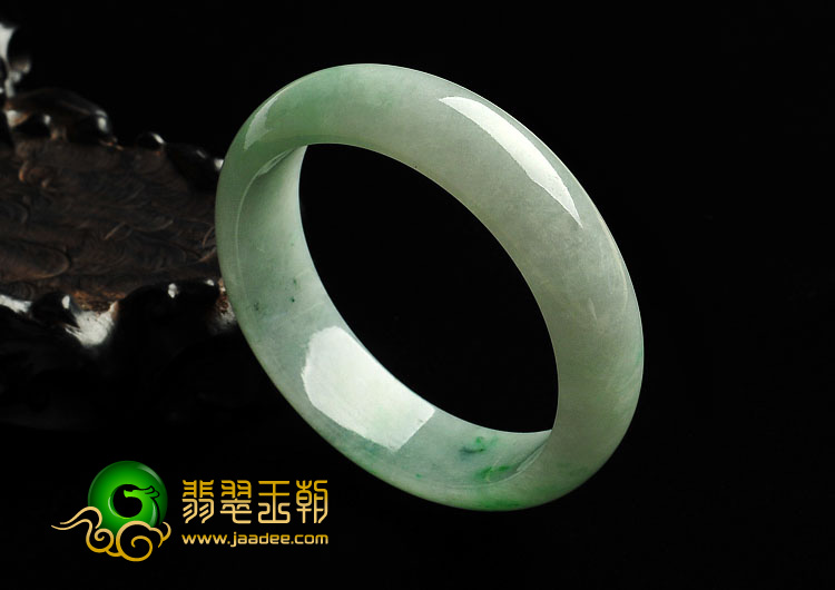 糯冰种晴水缅甸翡翠A货手镯（57mm）