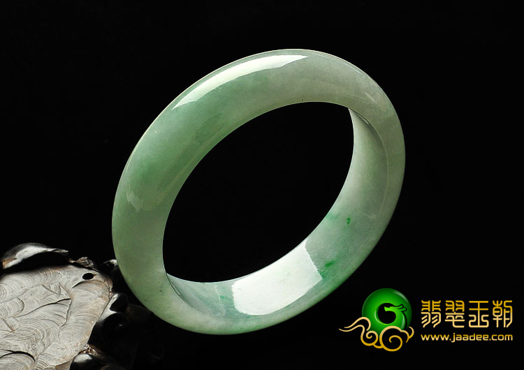 糯冰种晴水缅甸翡翠A货手镯（57mm）